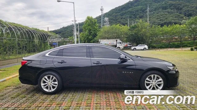 ChevroletGMDaewoo Malibu 2017 thumb 5