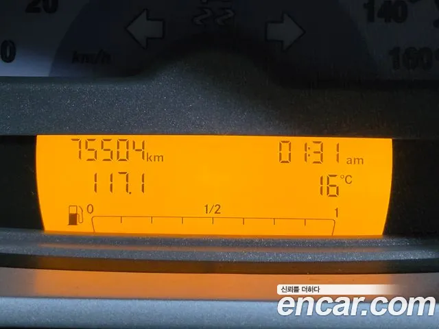 Smart Fortwo 2011 thumb 8
