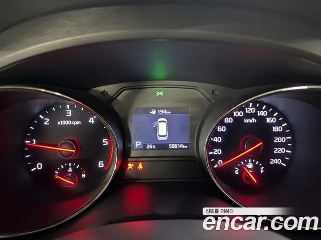 Kia Carnival 2019 thumb 9