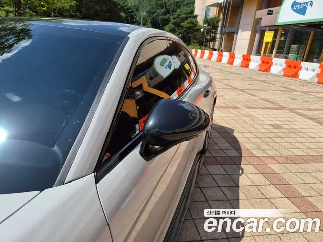 Porsche Panamera 2019 thumb 9