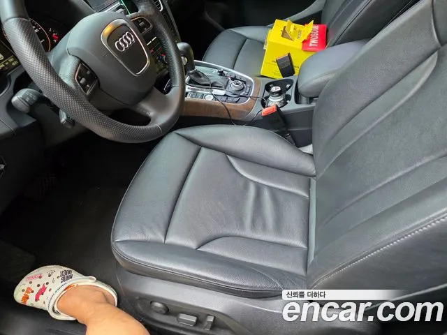 Audi Q5 2011 thumb 3