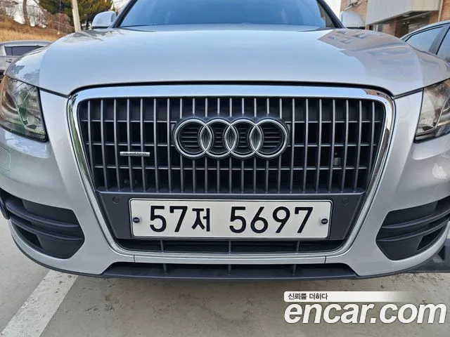 Audi Q5 2011 thumb 5