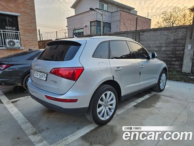 Audi Q5 2011 thumb 7