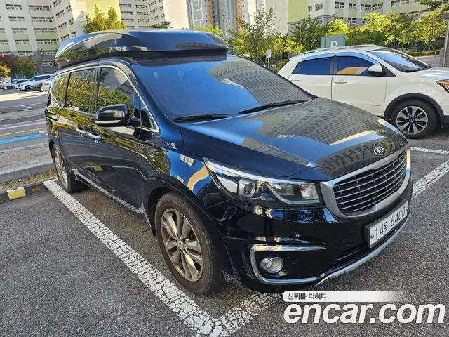 Kia Carnival 2015 thumb 5