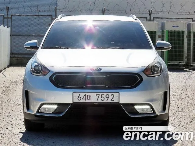 Kia Niro 2018 thumb 11
