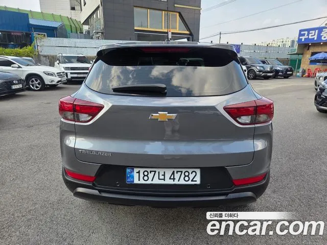ChevroletGMDaewoo TrailBlazer 2021 thumb 4