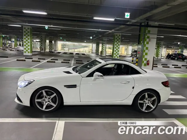 Mercedes-Benz SLC-Class 2017 thumb 2