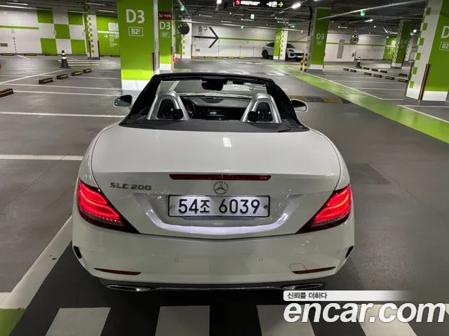 Mercedes-Benz SLC-Class 2017 thumb 7