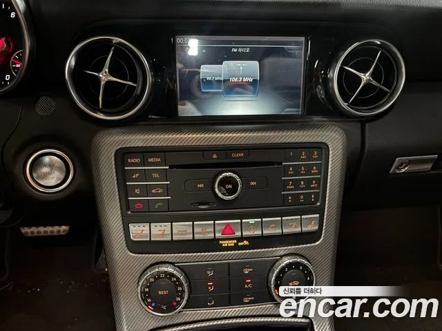 Mercedes-Benz SLC-Class 2017 thumb 9