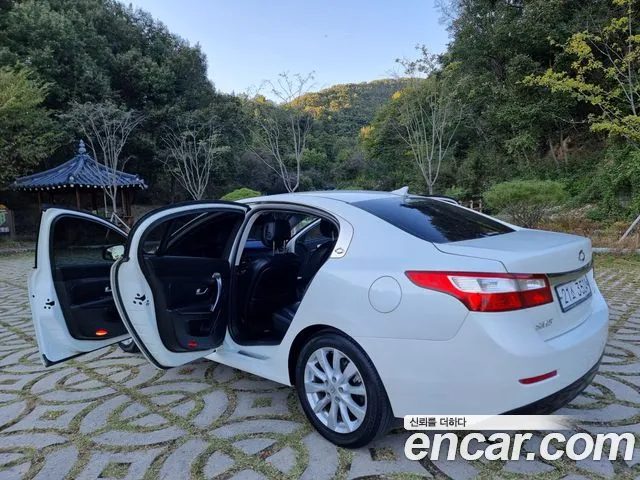 Renault-KoreaSamsung SM5 2010 thumb 7