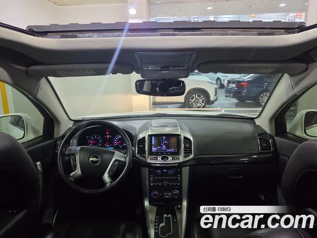 ChevroletGMDaewoo Captiva 2012 thumb 7