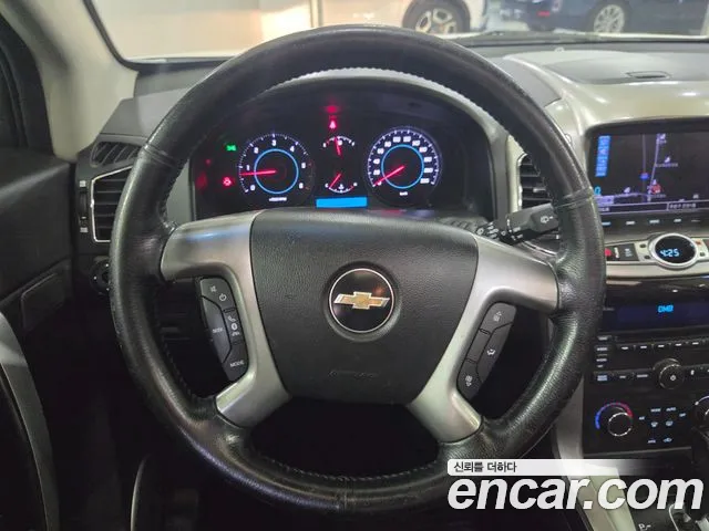ChevroletGMDaewoo Captiva 2012 thumb 9