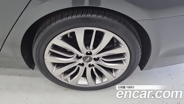 Genesis G80 2018 thumb 5