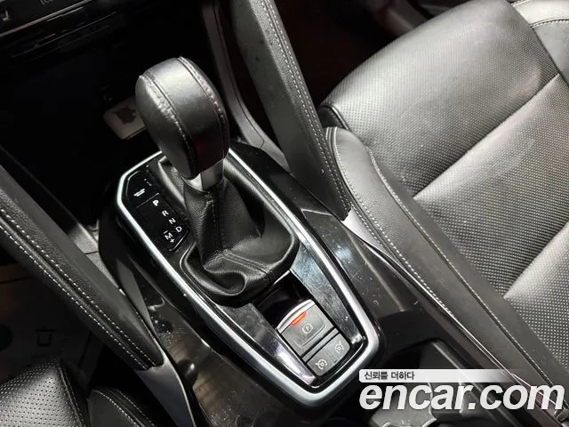 Renault-KoreaSamsung Koleos 2019 thumb 9