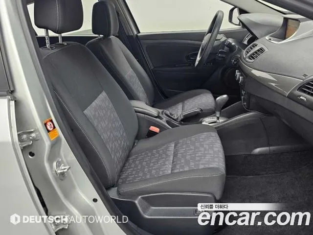Renault-KoreaSamsung Fluence 2013 thumb 10