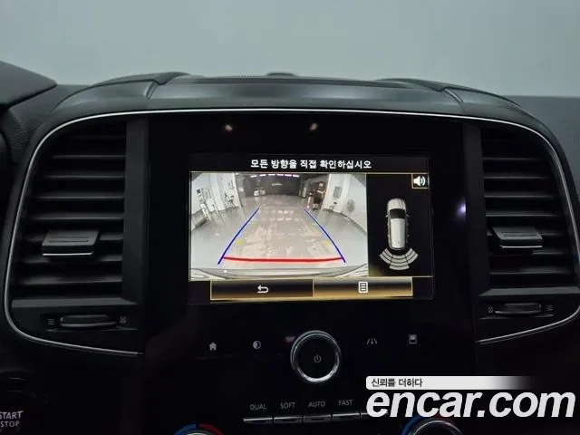 Renault-KoreaSamsung Koleos 2016 thumb 10