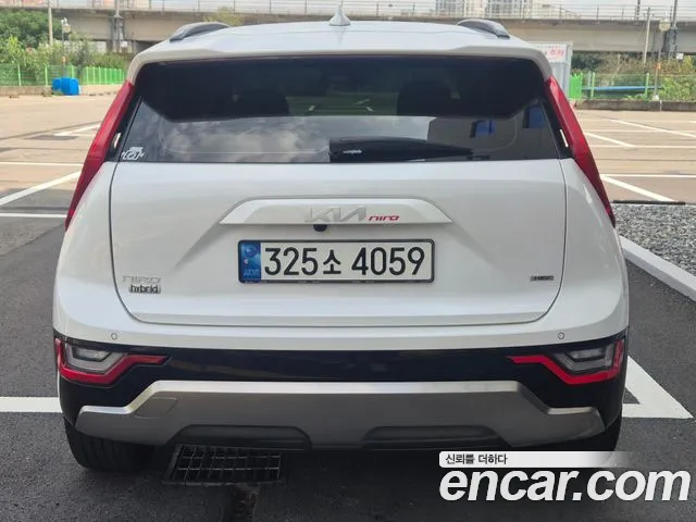 Kia Niro 2022 thumb 4