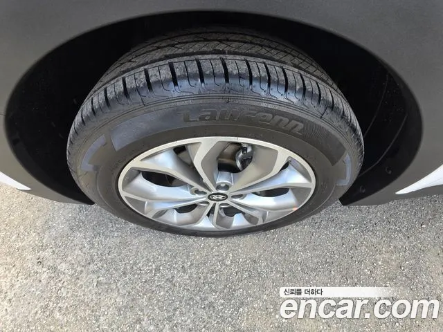Hyundai Santa Fe 2014 thumb 9