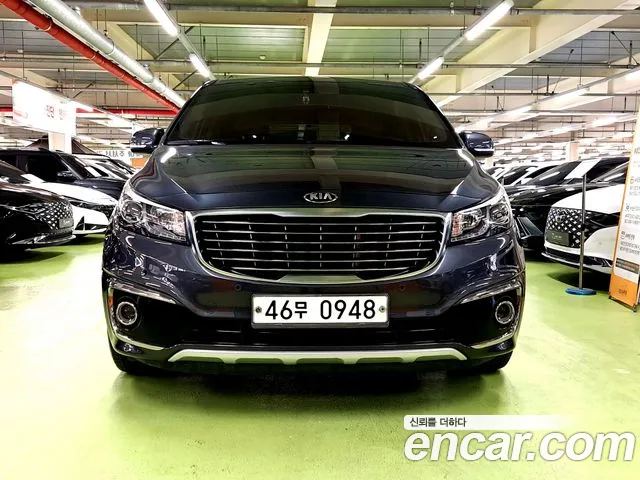 Kia Carnival 2015 thumb 3