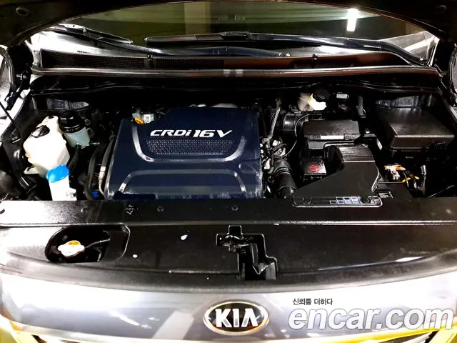 Kia Carnival 2015 thumb 6