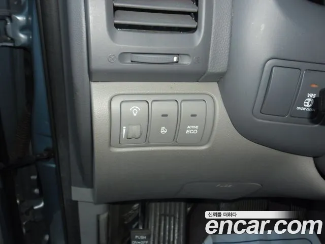 Kia Carnival 2013 thumb 8