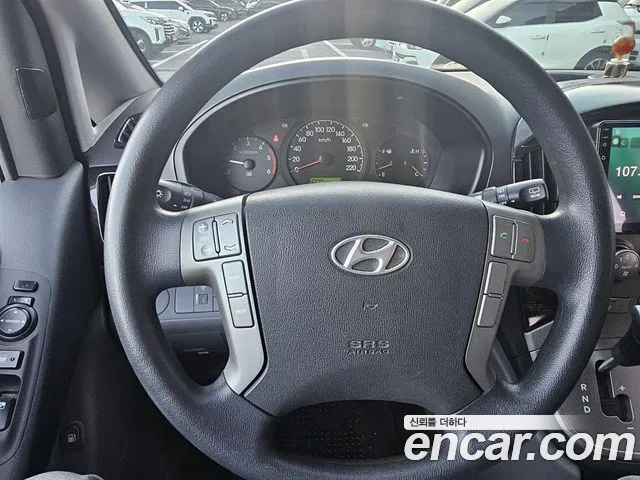 Hyundai Starex 2012 thumb 6