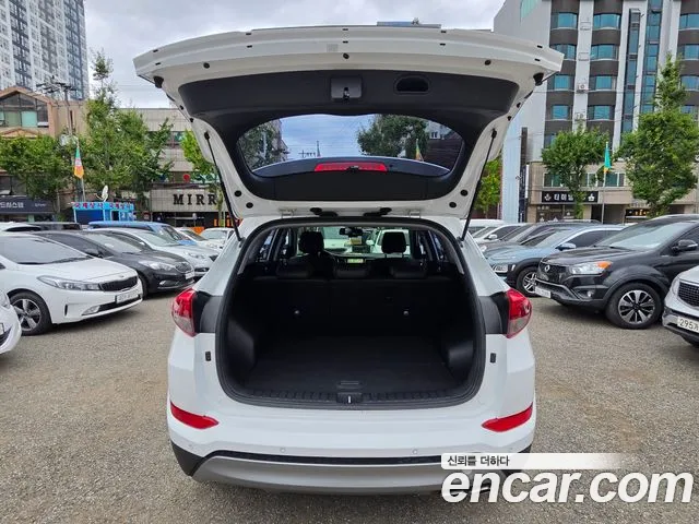Hyundai Tucson 2017 thumb 10