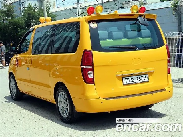 Hyundai Starex 2019 thumb 3