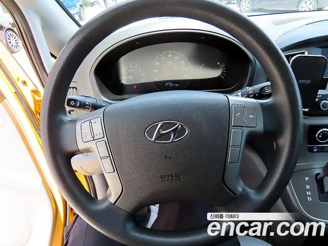 Hyundai Starex 2019 thumb 9