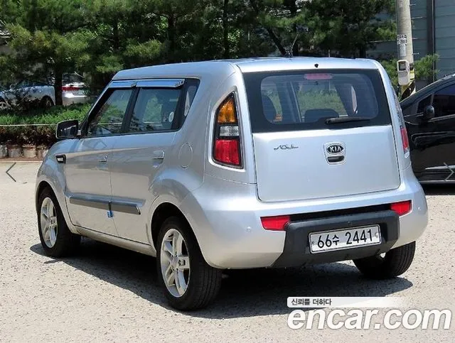 Kia Soul 2010 thumb 3