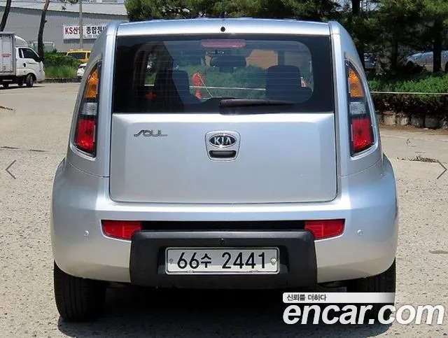 Kia Soul 2010 thumb 4