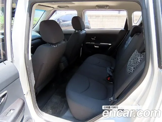 Kia Soul 2010 thumb 6