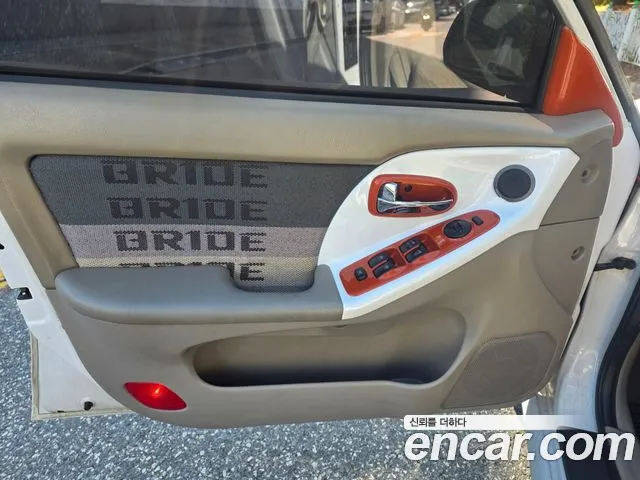 Hyundai Avante 2003 thumb 3