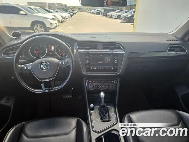 Volkswagen Tiguan 2018 thumb 7