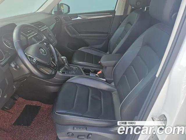 Volkswagen Tiguan 2018 thumb 8