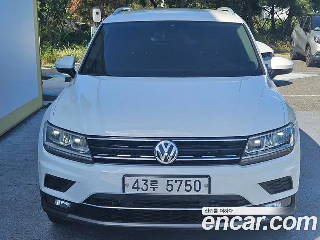 Volkswagen Tiguan 2018 thumb 11