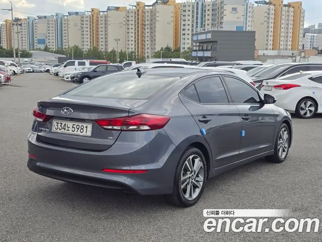 Hyundai Avante 2018 thumb 5