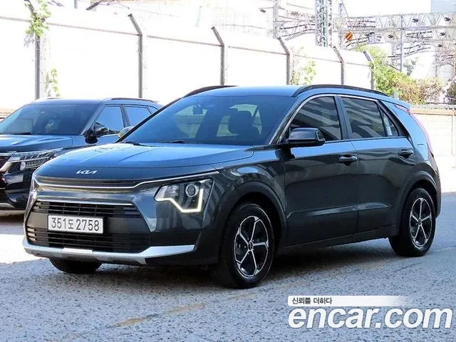 Kia Niro 2022 thumb 2