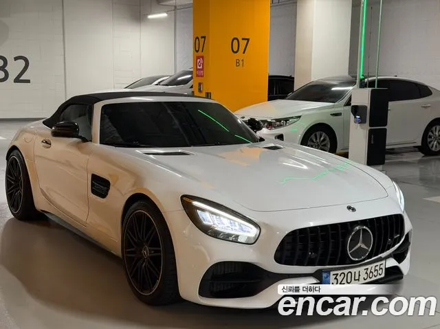 Mercedes-Benz AMG GT 2021 thumb 4