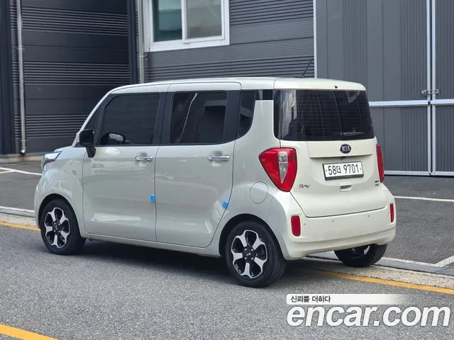 Kia Ray 2013 thumb 5