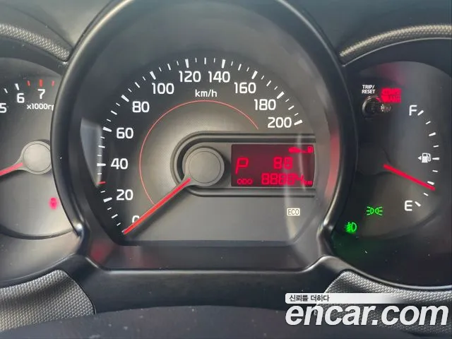 Kia Ray 2013 thumb 10