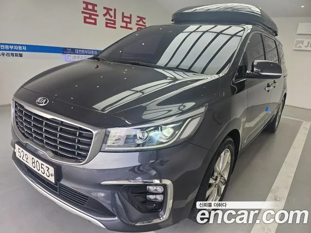 Kia Carnival 2018 thumb 3