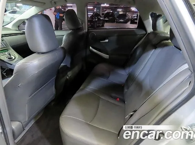 Toyota Prius 2011 thumb 7