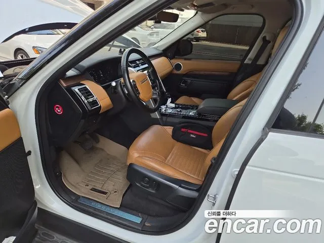 Land Rover Discovery 2018 thumb 9