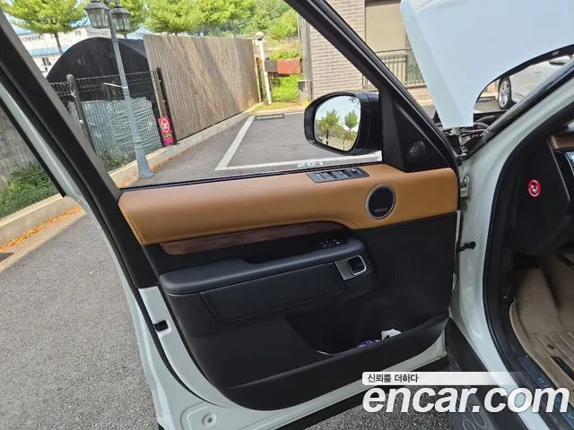 Land Rover Discovery 2018 thumb 10