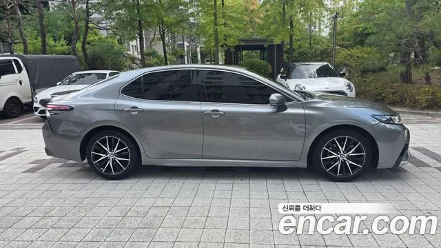 Toyota Camry 2022 thumb 5