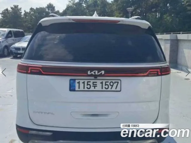 Kia Carnival 2021 thumb 4