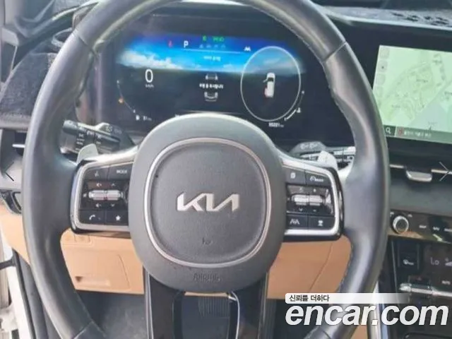 Kia Carnival 2021 thumb 10