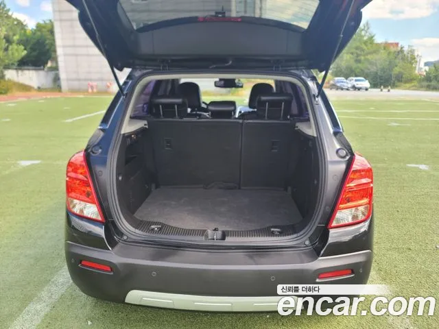 ChevroletGMDaewoo Tracker 2016 thumb 10