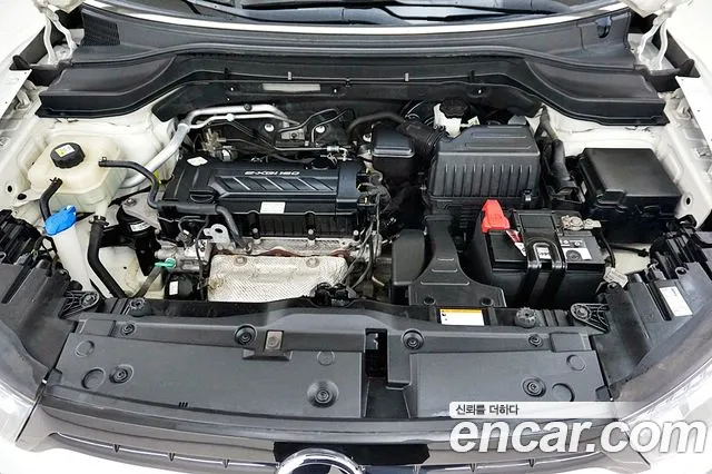 KG_Mobility_Ssangyong TIBOLI 2016 thumb 8